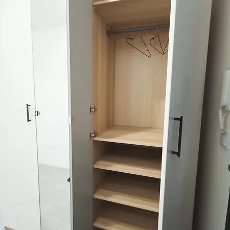 Lux Corner Park Przestronne Mieszkanie Z Klimatyzacja I Podziemnym Garazem