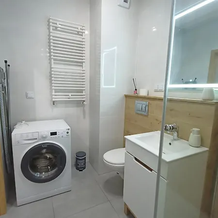 Appartement Lux Corner Park Przestronne Mieszkanie Z Klimatyzacja, Balkonem I Podziemnym Garazem *