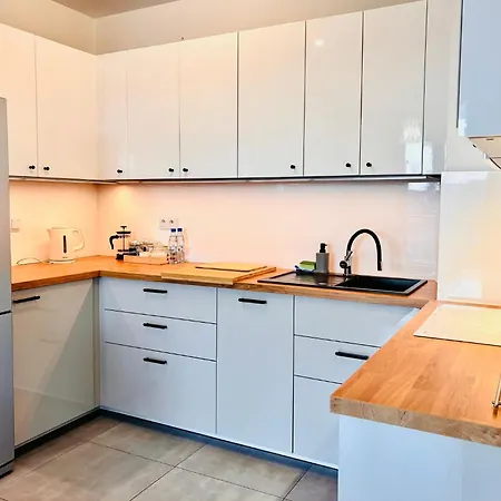 Lux Corner Park Przestronne Mieszkanie Z Klimatyzacja I Podziemnym Garazem Pruszków