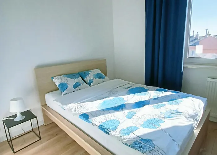 Lux Corner Park Przestronne Mieszkanie Z Klimatyzacja I Podziemnym Garazem Pruszków