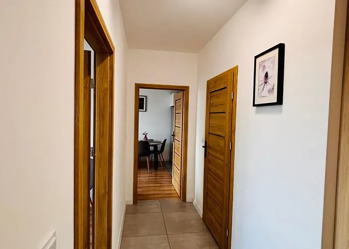 Daire Lux Corner Park Przestronne Mieszkanie Z Klimatyzacja I Podziemnym Garazem Pruszków